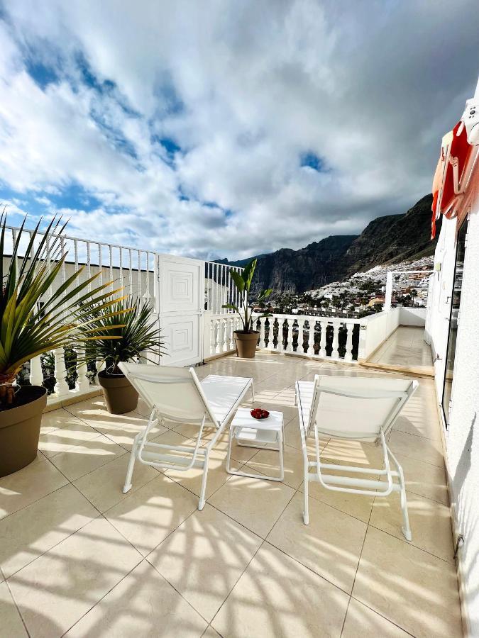 Luxury Penthouse With Breathtaking Views And Huge Private Terraces Apartment Puerto de Santiago  Exterior photo